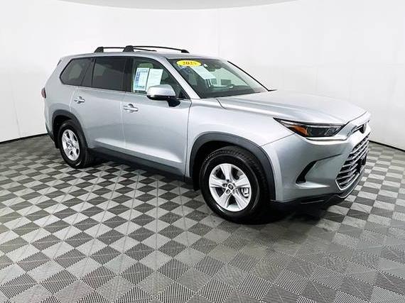 TOYOTA GRAND HIGHLANDER 2025 5TDAAAA55SS035053 image